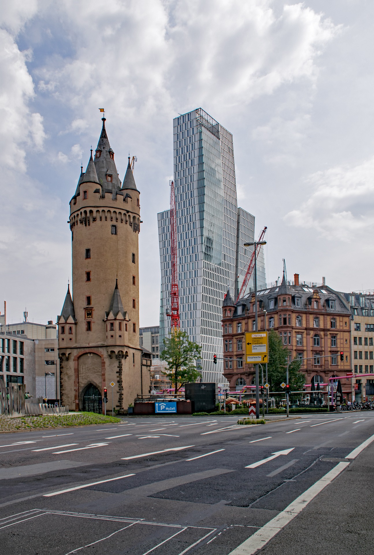 Eschenheimer Turm, Frankfurt, Germany
