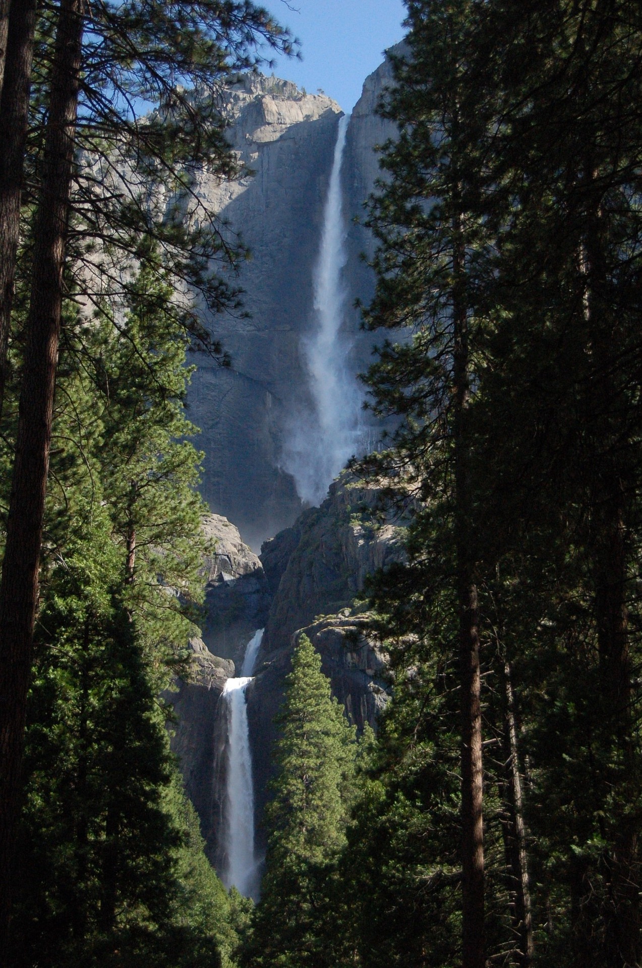 Yosemite Falls in Yosemite National Park, California, USA